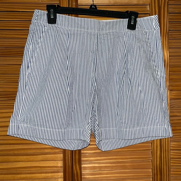 Brooks Brothers Pants - Brooks Brothers Blue and White Striped Shorts Size 6